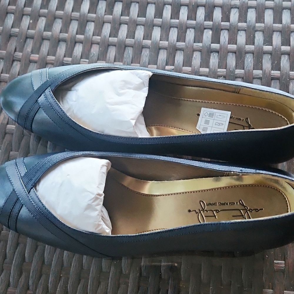 New in Box Soft Style Womens Angel II BLUE Pumps Dress Heels Shoes US SIZE 8,5W